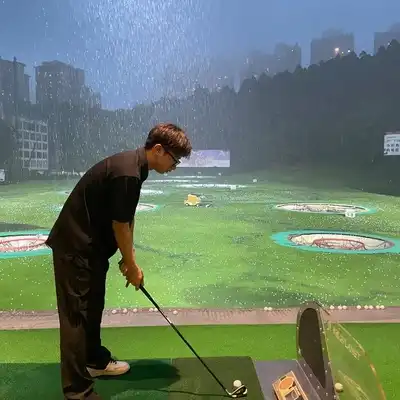 宋飞
